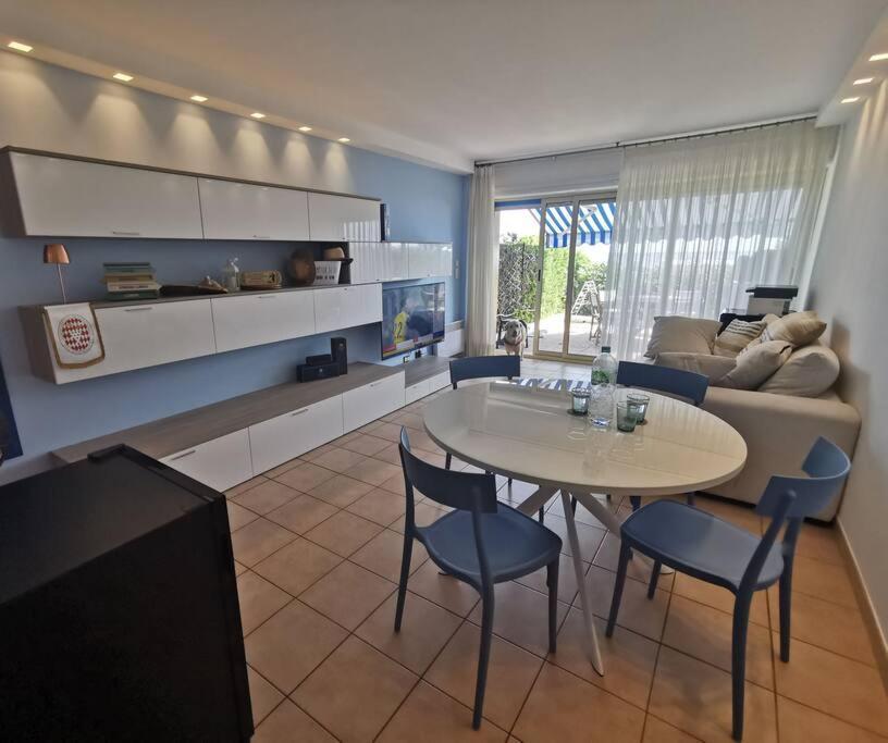 L'Apartment Paradise Sur Mer/80Sqm Beach Front +Ac Ментона Екстериор снимка
